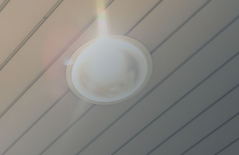 LEDのギラつきでまぶしさを感じる